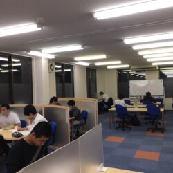 教室の奥 自習スペース